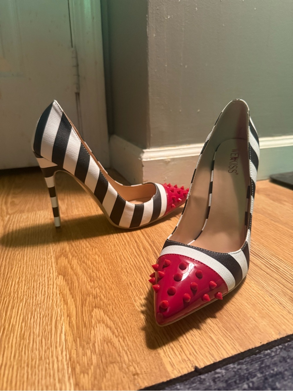 Wet Kiss Black & White Striped Heels 👠 - Picture 2 of 11